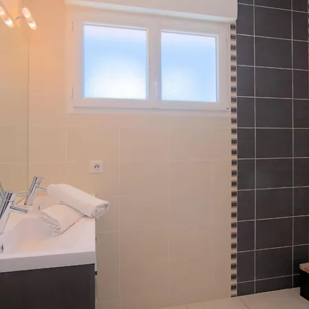 Holiday Les Roses By Interhome Les Sables-dʼOlonne